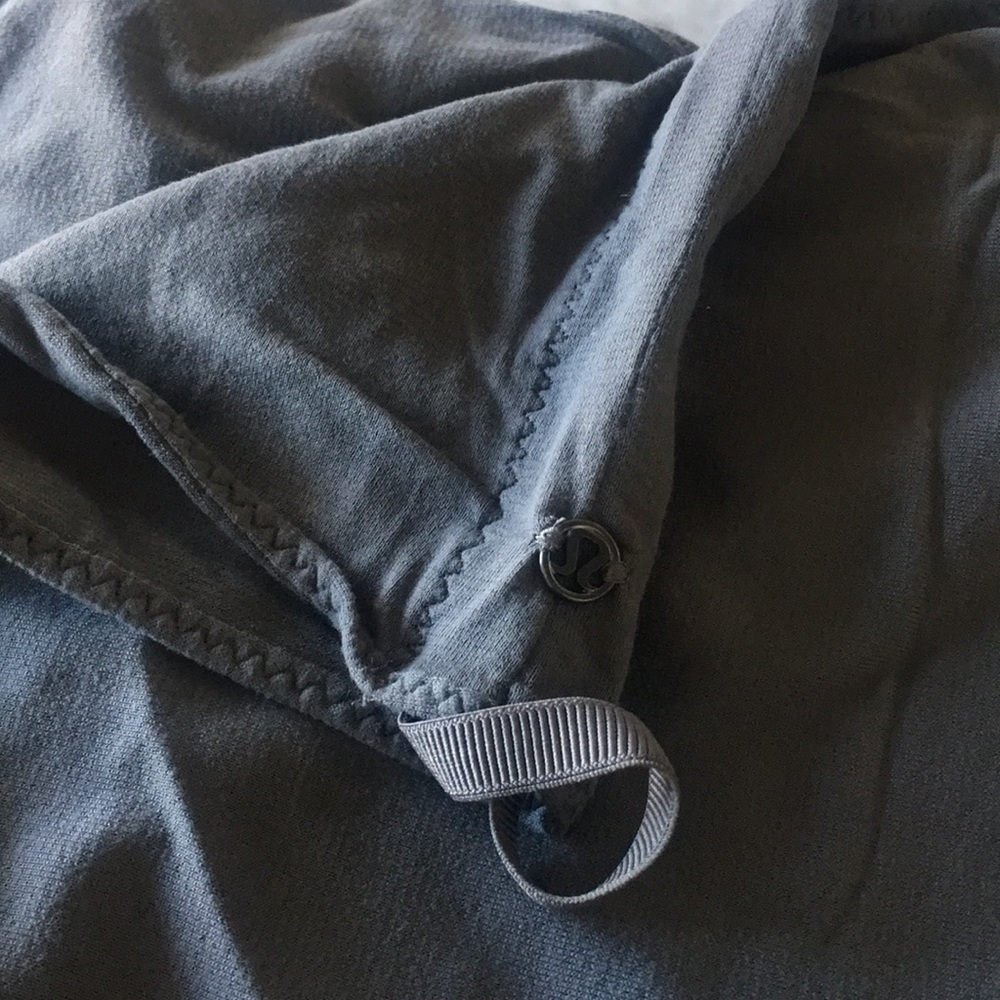Lululemon Infinity Scarf - Picture 2 of 2